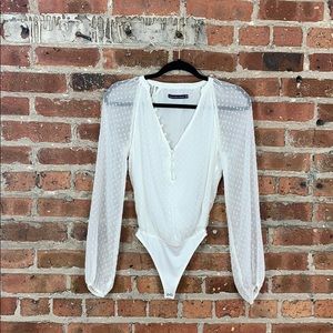 Abercrombie & Fitch Long Sleeve White Bodysuit XXS